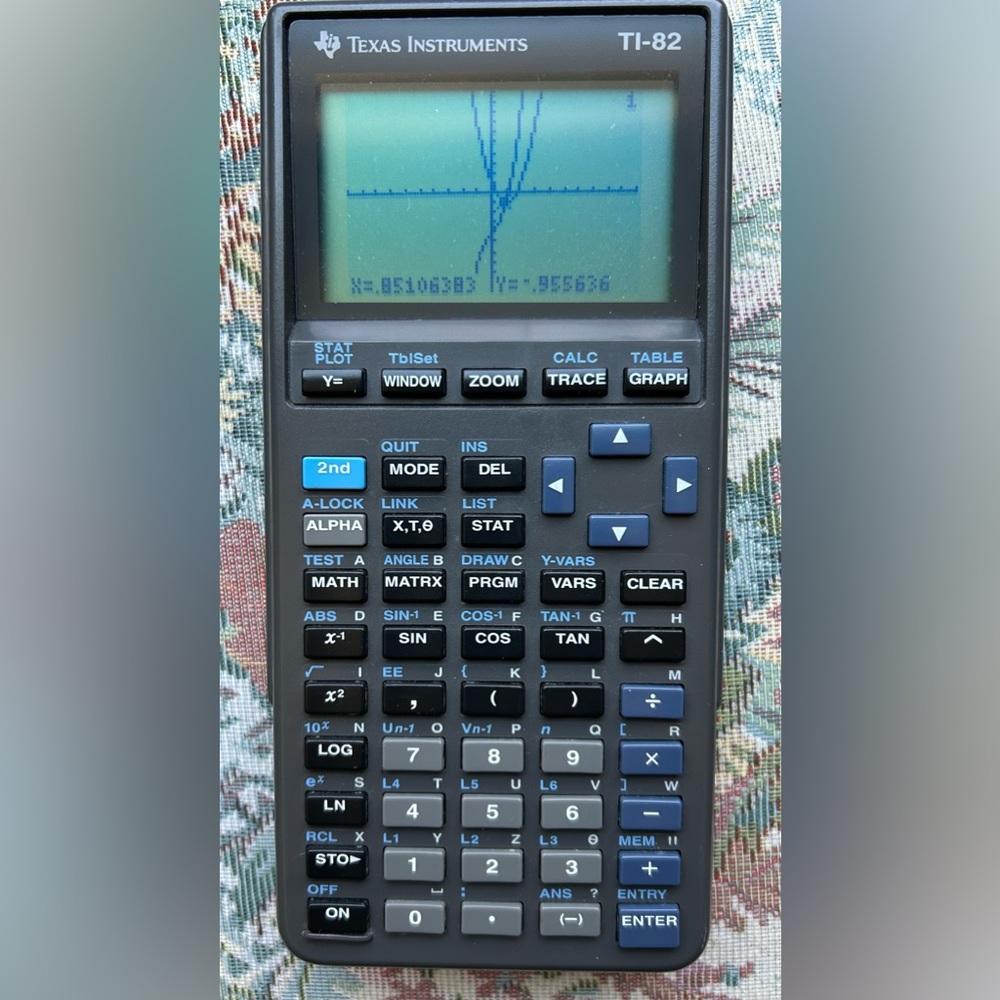 TI-82 Graphing Calculator. - Picture 5 of 9
